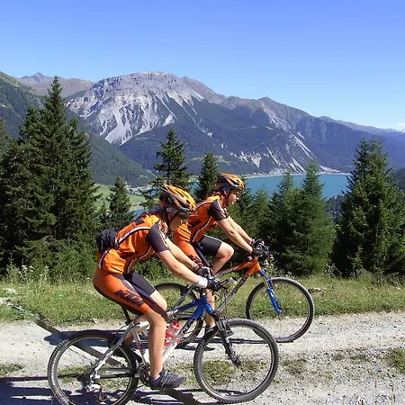 Claudia Διαμέρισμα *