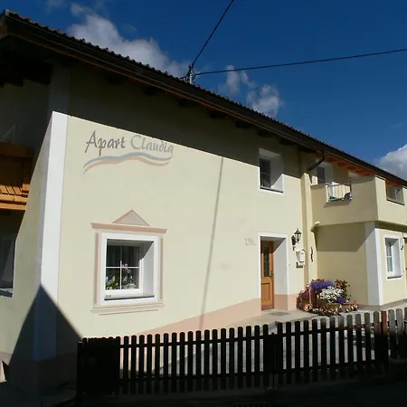 Apartment Claudia *